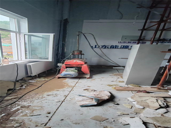 新晃地基基础下沉墙体裂缝加固注浆顶升施工